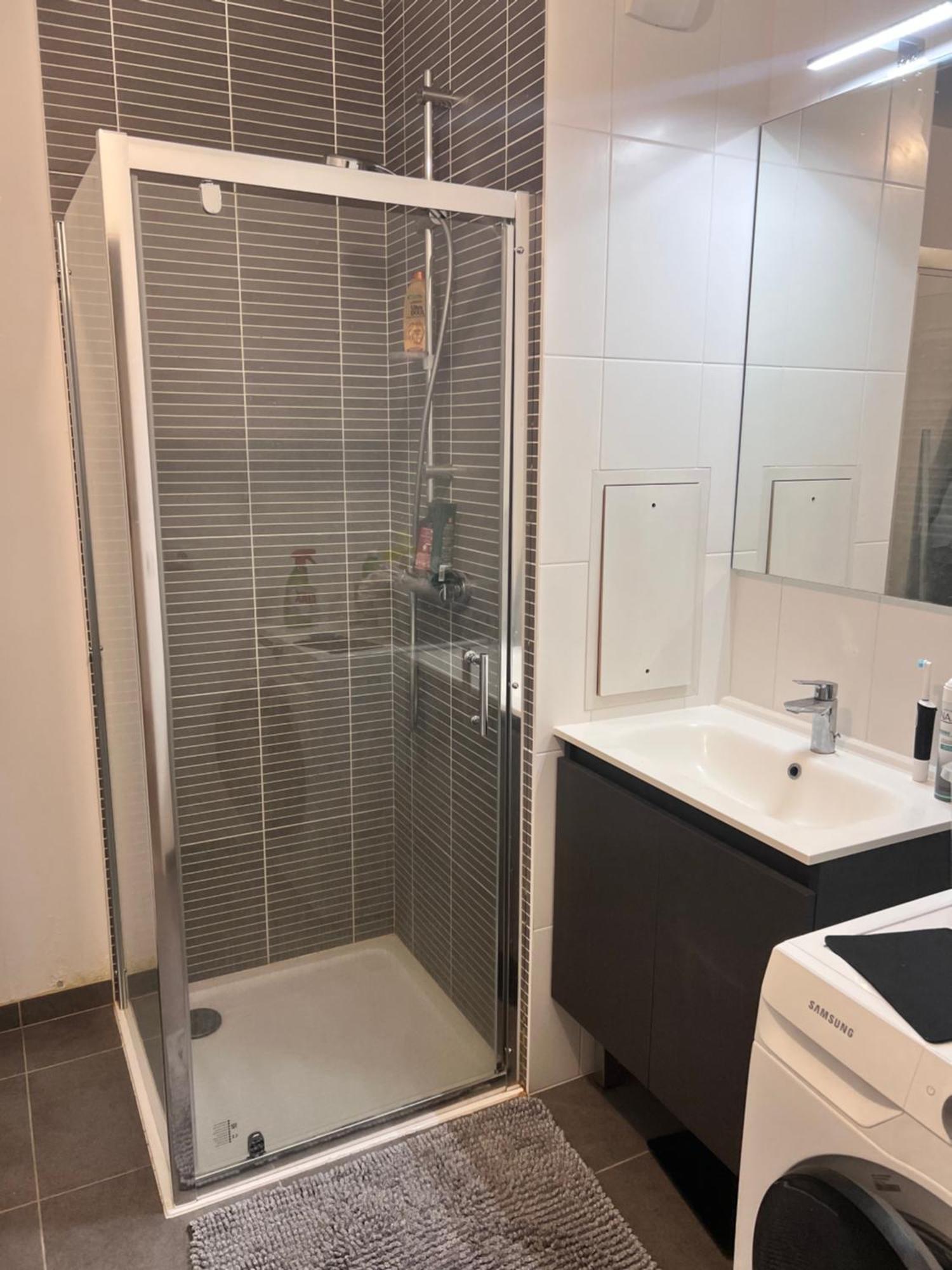 Chambre Individuelle Dans Un Appartement A 37 De Champs Elysees サルトルーヴィル エクステリア 写真